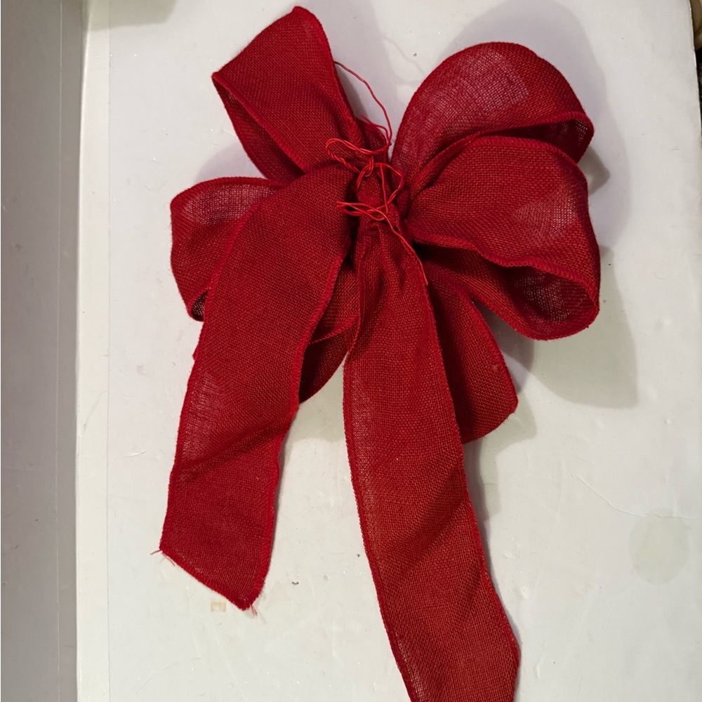 Red Bow Accessory - Picture 3 of 5